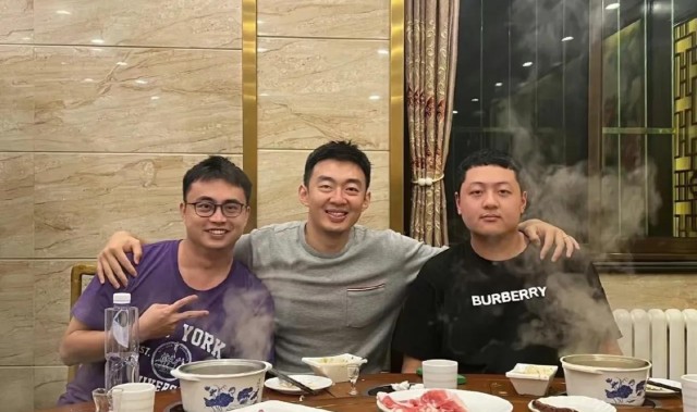 银河娱乐城官方网站-刘家成接班人？多次狮子大开口全砸手里，球迷：卖人都卖不明白